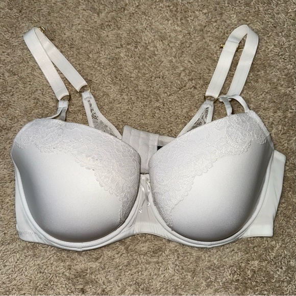 ASHLEY GRAHAM Underwire Bra - Picture 1 of 7